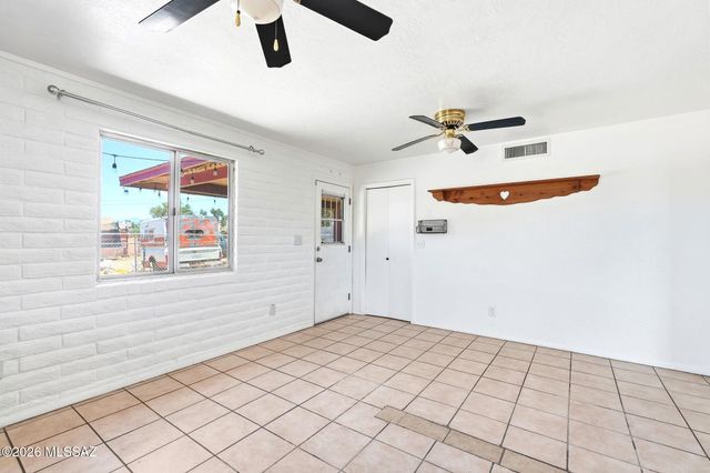 5125 S Missiondale Road, Tucson, AZ 85706