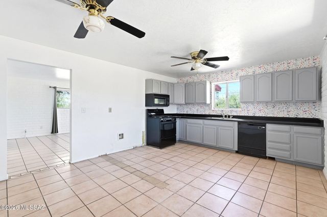 5125 S Missiondale Road, Tucson, AZ 85706