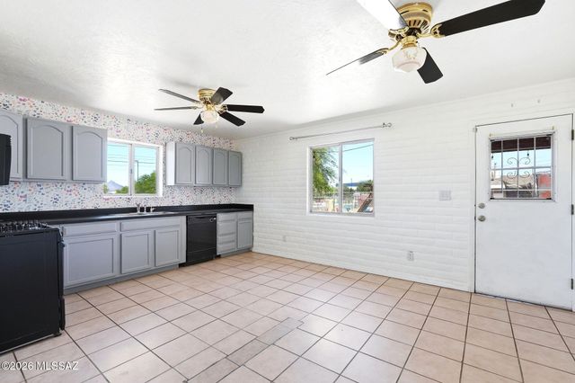 5125 S Missiondale Road, Tucson, AZ 85706