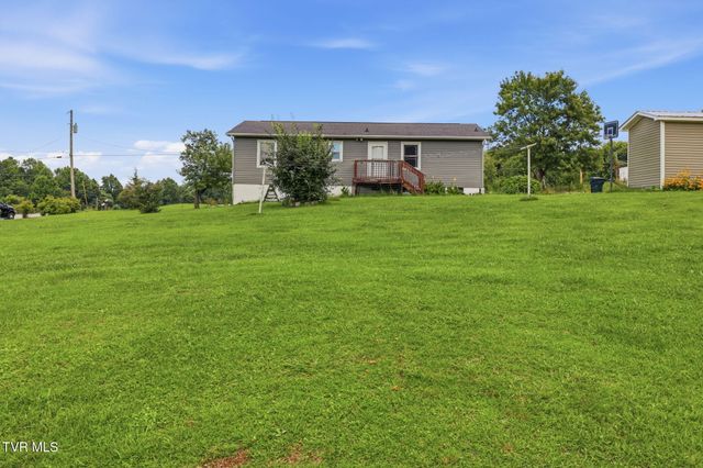 2060 Fishpond Road, Chuckey, TN 37641