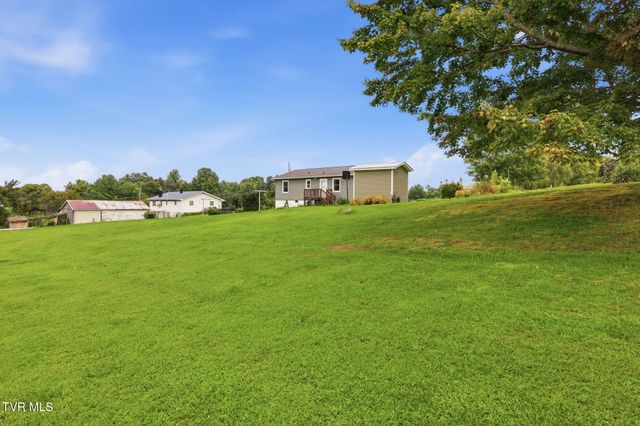 2060 Fishpond Road, Chuckey, TN 37641