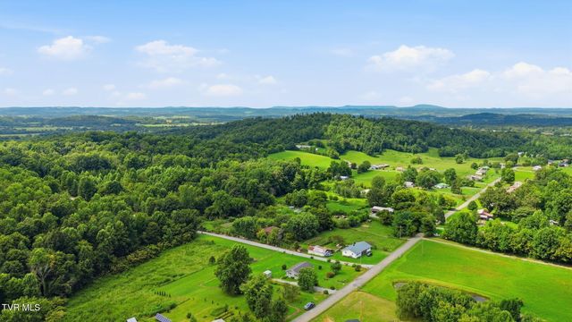 2060 Fishpond Road, Chuckey, TN 37641