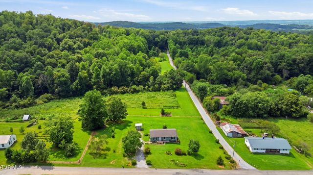 2060 Fishpond Road, Chuckey, TN 37641