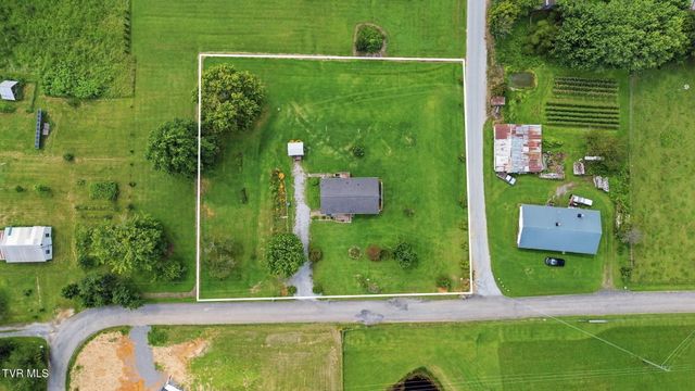 2060 Fishpond Road, Chuckey, TN 37641