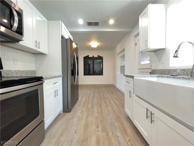 1562 Ransom ST, Fort Myers, FL 33901