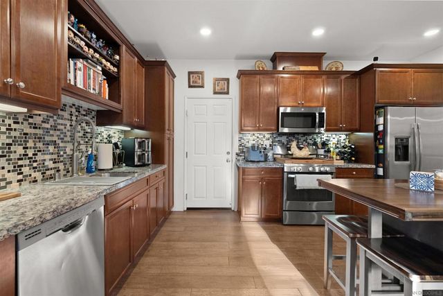 1532 Champion 2, Chula Vista, CA 91915