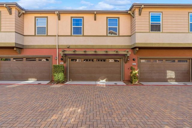 1532 Champion 2, Chula Vista, CA 91915