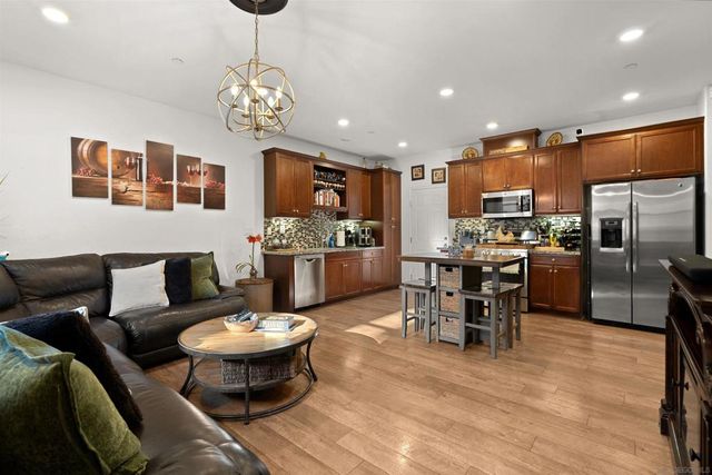 1532 Champion 2, Chula Vista, CA 91915