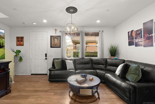 1532 Champion 2, Chula Vista, CA 91915