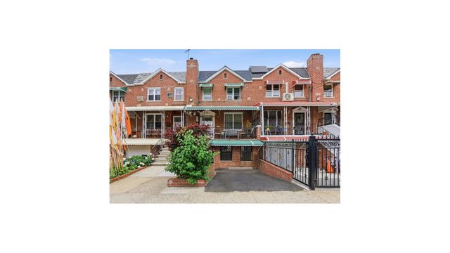4425 RICHARDSON Avenue, New York City, NY 10470