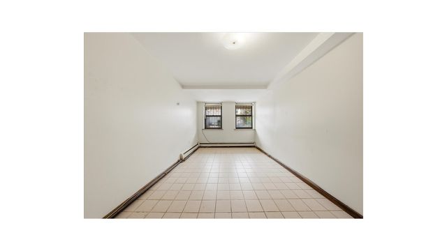 4425 RICHARDSON Avenue, New York City, NY 10470