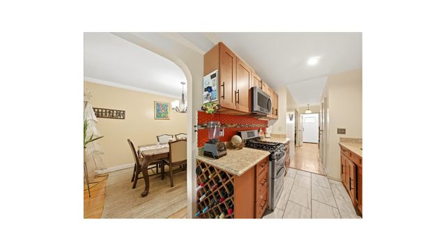 4425 RICHARDSON Avenue, New York City, NY 10470