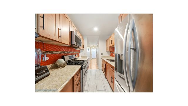 4425 RICHARDSON Avenue, New York City, NY 10470