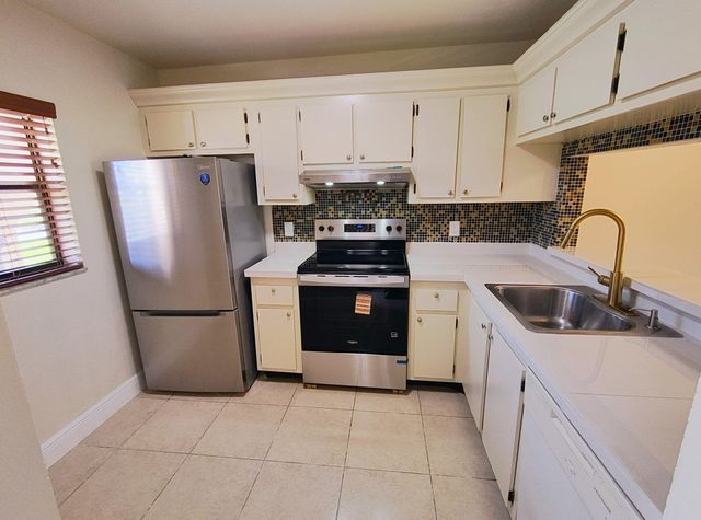 6736 Palmetto Circle S 102, Boca Raton, FL 33433