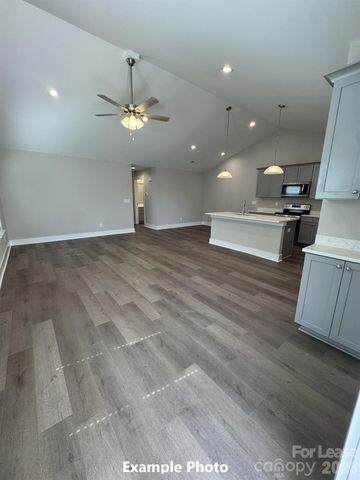 121 Brawley Villas Place, Mooresville, NC 28117