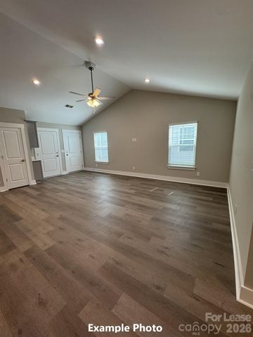 121 Brawley Villas Place, Mooresville, NC 28117