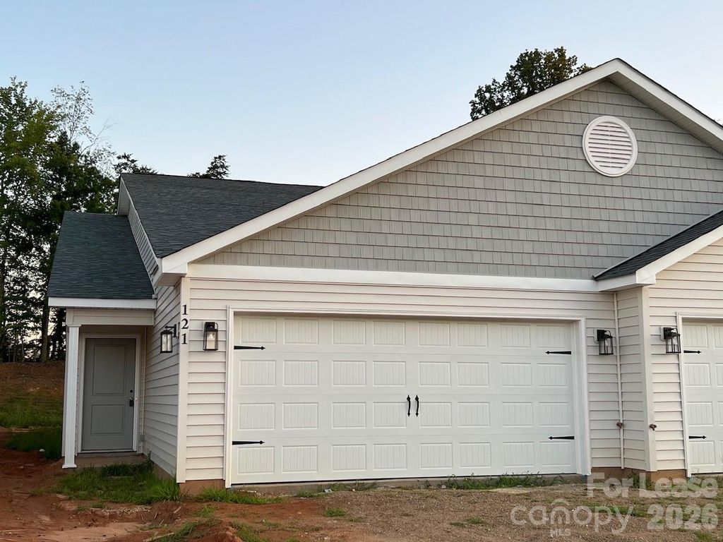 121 Brawley Villas Place, Mooresville, NC 28117