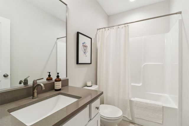 2383 SE 5th Street, West Des Moines, IA 50265