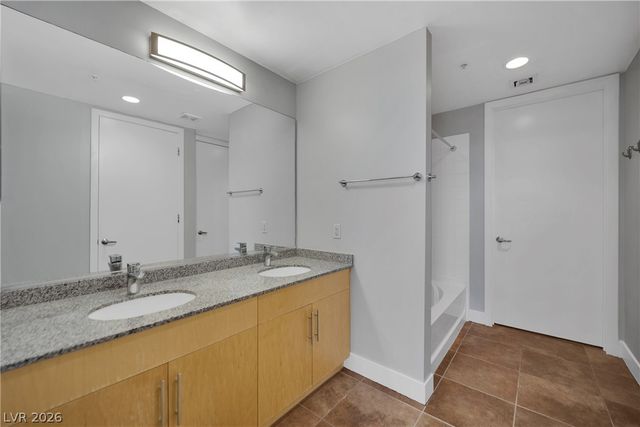 353 East Bonneville Avenue 804, Las Vegas, NV 89101