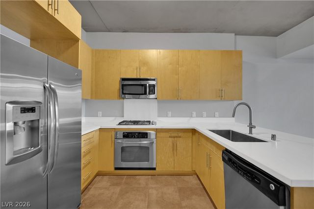 353 East Bonneville Avenue 804, Las Vegas, NV 89101