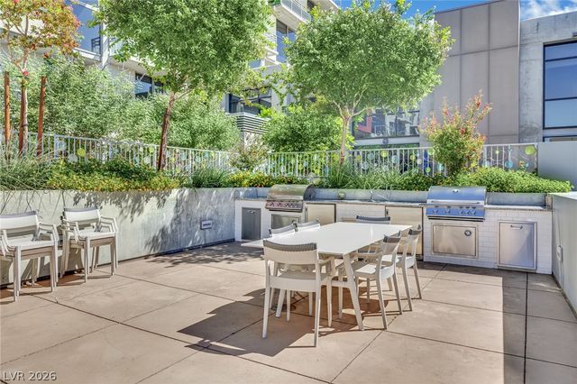 353 East Bonneville Avenue 804, Las Vegas, NV 89101