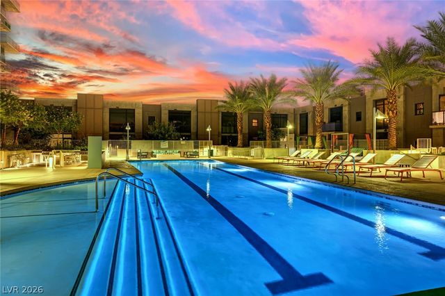 353 East Bonneville Avenue 804, Las Vegas, NV 89101