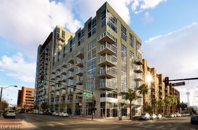 353 East Bonneville Avenue 804, Las Vegas, NV 89101