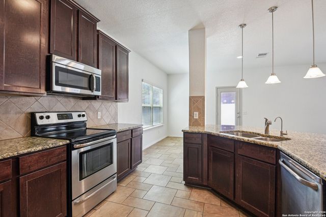 10730 GENTLE FOX BAY, San Antonio, TX 78245