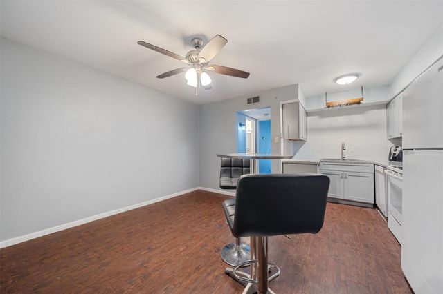 8216 Fondren Road 8216, Houston, TX 77074