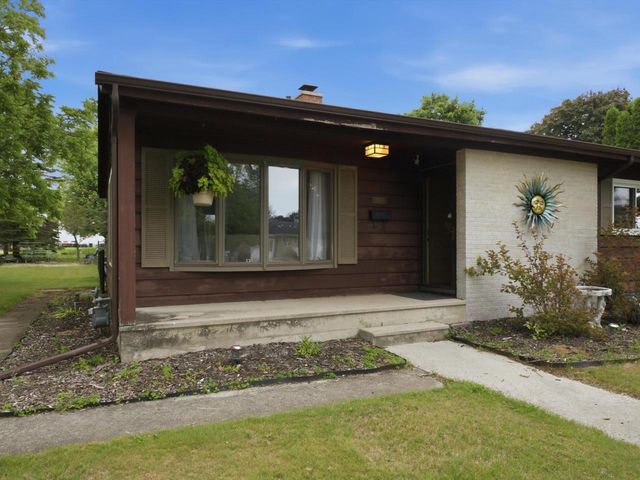 2830 35th STREET, Two Rivers, WI 54241