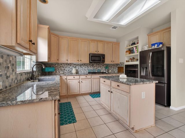 1712 Tealwood Lane, Corinth, TX 76210