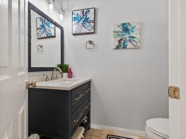 1712 Tealwood Lane, Corinth, TX 76210