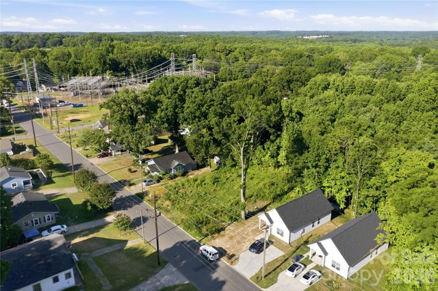 1324 7th Street, Statesville, NC 28677