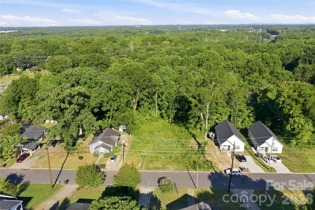 1324 7th Street, Statesville, NC 28677