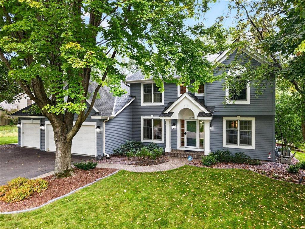 2398 Hunter Drive, Chanhassen, MN 55317 — exterior