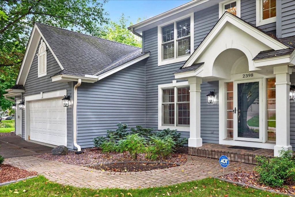 2398 Hunter Drive, Chanhassen, MN 55317 — photo 2