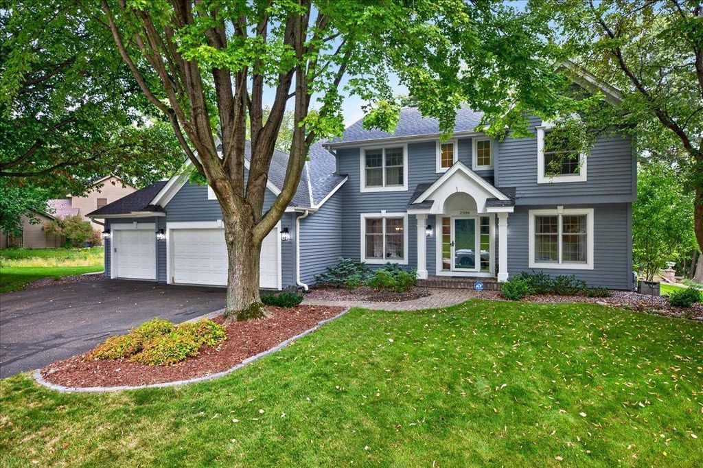 2398 Hunter Drive, Chanhassen, MN 55317 — photo 3