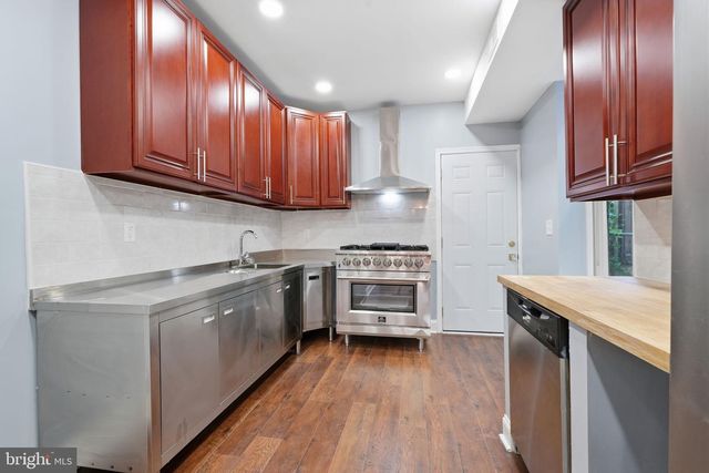 2916 PAGE ST, Philadelphia, PA 19121