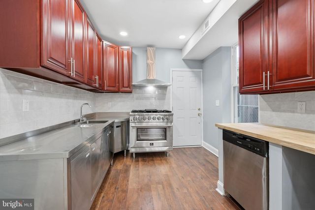 2916 PAGE ST, Philadelphia, PA 19121