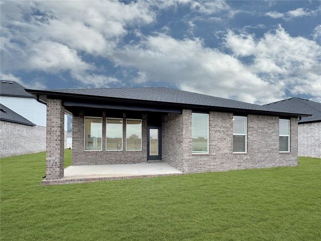 2420 Max Avenue, Bentonville, AR 72713