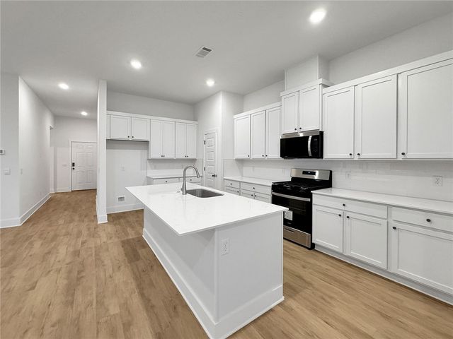 2420 Max Avenue, Bentonville, AR 72713