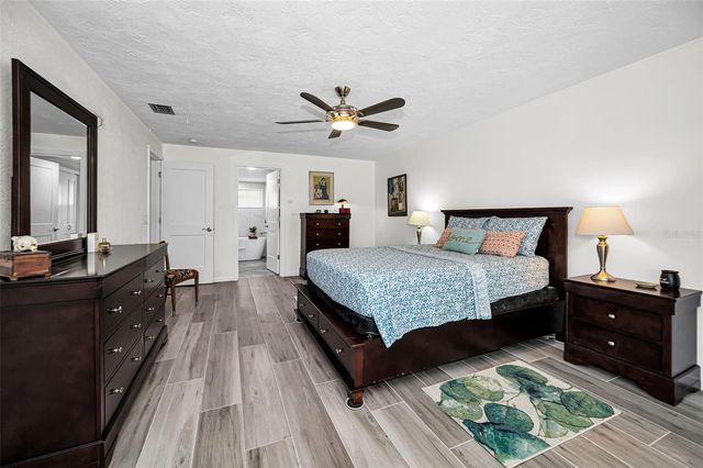 2457 STAG RUN BOULEVARD, Clearwater, FL 33765