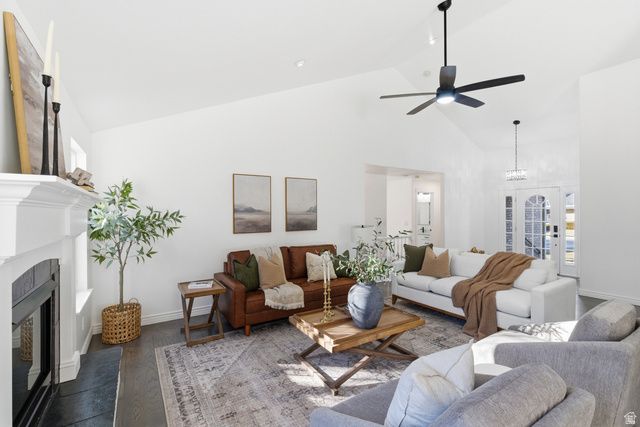 1884 TOWN AND COUNTRY RD, Springville, UT 84663