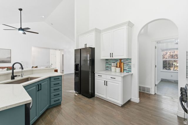 1884 TOWN AND COUNTRY RD, Springville, UT 84663