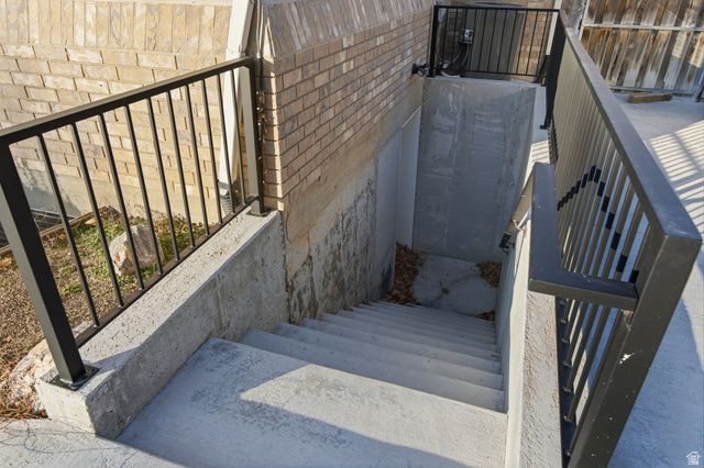 1884 TOWN AND COUNTRY RD, Springville, UT 84663