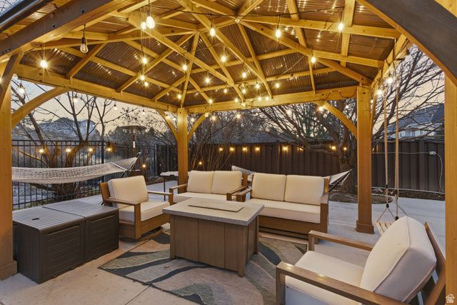 1884 TOWN AND COUNTRY RD, Springville, UT 84663