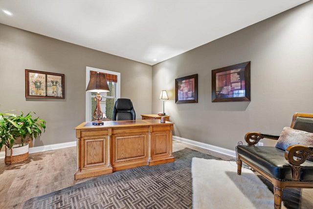 W285N7383 Bark River ROAD, Hartland, WI 53029