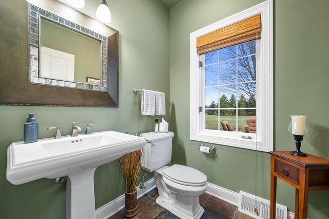 W285N7383 Bark River ROAD, Hartland, WI 53029