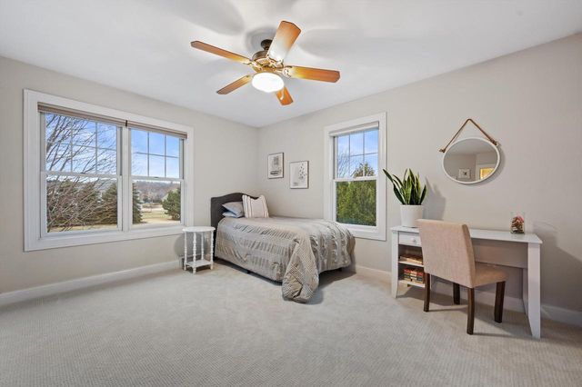 W285N7383 Bark River ROAD, Hartland, WI 53029