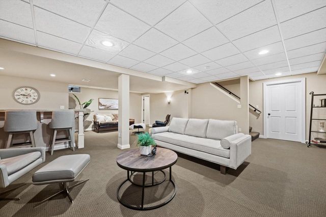 W285N7383 Bark River ROAD, Hartland, WI 53029